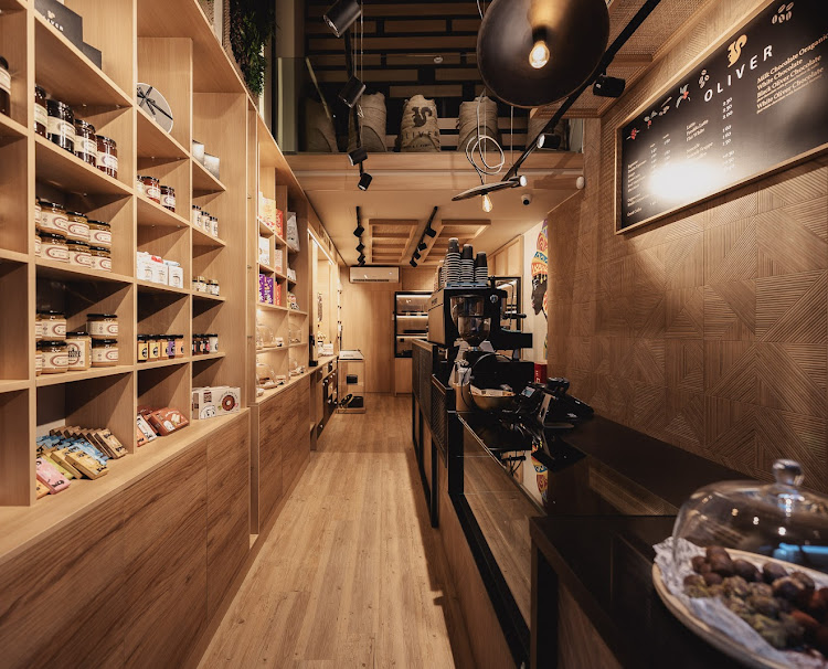 Oliver Coffee & Nuts