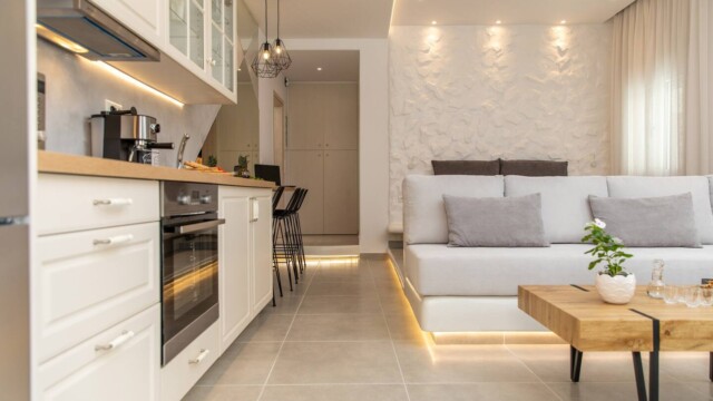 Καθιστικό και κουζίνα στο Arktos Luxury Apartment στη Νάξο Arktos Luxury Apartment Naxos Living Room Design