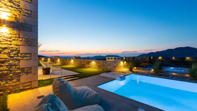 Luxury stone villa with private pool in Crete | Design by Grammiki a Πολυτελής πέτρινη βίλα με ιδιωτική πισίνα στην Κρήτη, σχεδιασμός Γραμμική α